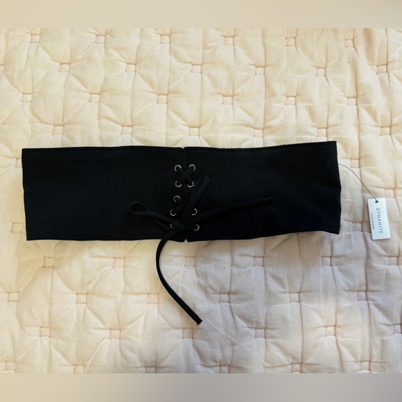🖤SOLD🖤NWT Dynamite Corset Style Waist Belt in Black - Picture 1 of 4
